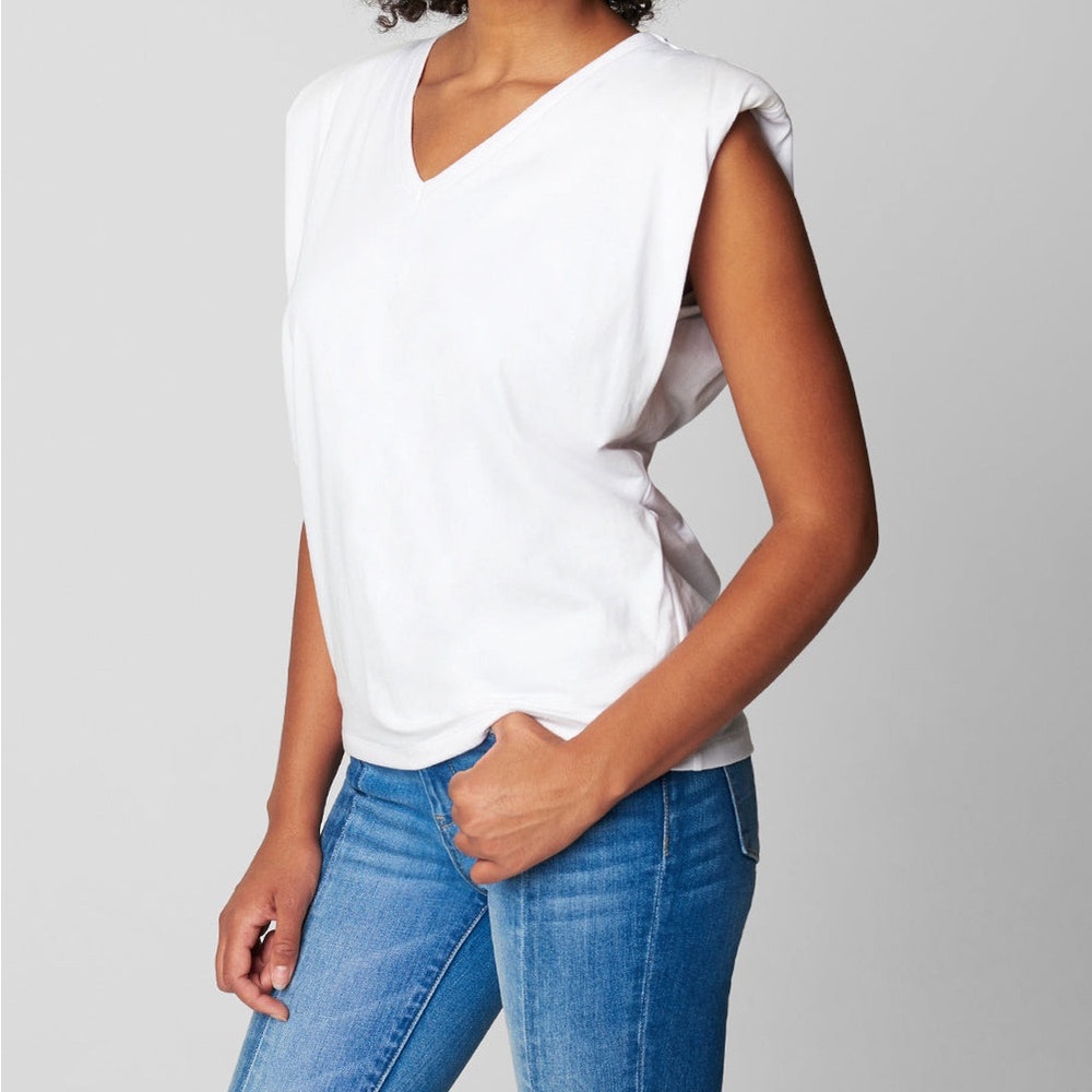 New white shirt BLANKNYC!
Revolve !!